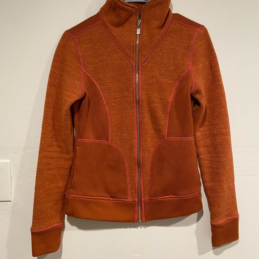 Cute prana zip sweater. EUC